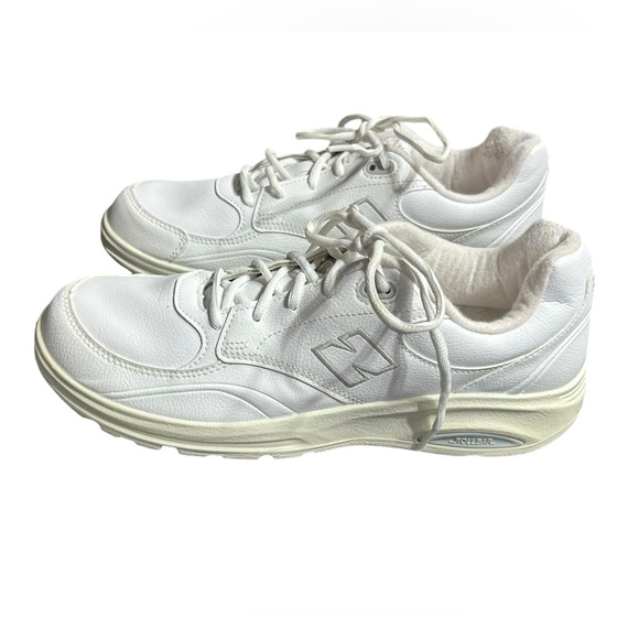 NEW BALANCE mens 812 Rollbar Size 9.5 Mens Walking White Leather Shoes Sneakers - Picture 2 of 10